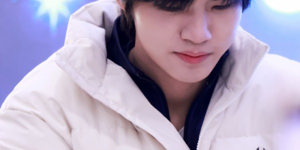 MK体育官网-钎城昨日赛场碎片曝光，站姐愚人节团建引热议|钎城-周诣涛|线下活动_新浪体育_新浪新闻