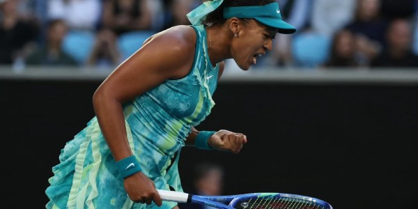 MK体育-科斯蒂亚不满大坂加油声黑脸握手，后者：很遗憾快退役还让你生气