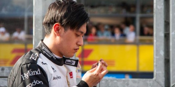 伊莫拉站冲刺赛周冠宇遗憾退赛 正赛从维修区发车