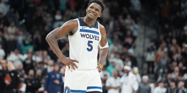 MK体育官网-美媒盘点已无缘赛季评奖的球星：华子坎宁安新加入 詹库小里在列