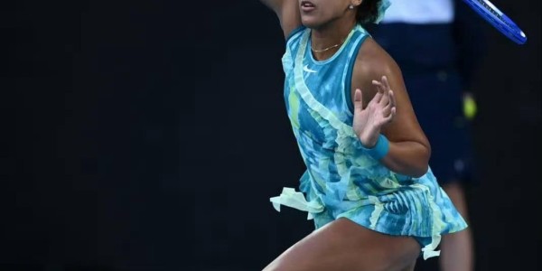 MK体育-科斯蒂亚不满大坂加油声黑脸握手，后者：很遗憾快退役还让你生气