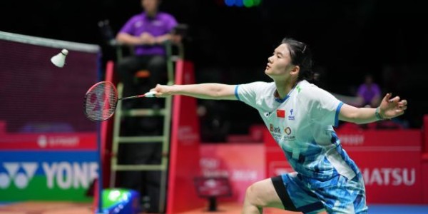 MK体育官方网站-日本公开赛国羽女单男双无缘四强 石宇奇逆转晋级